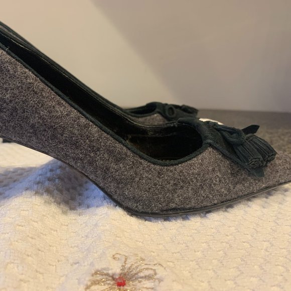 Ralph Lauren Kitten Heels Pumps Holiday Showe Grey Flannel Sz 6.5 - Picture 2 of 9